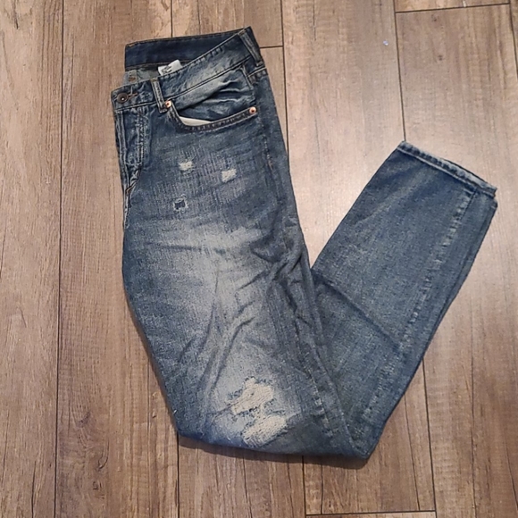 Distressed Boyfriend Jeans - Picture 7 of 9